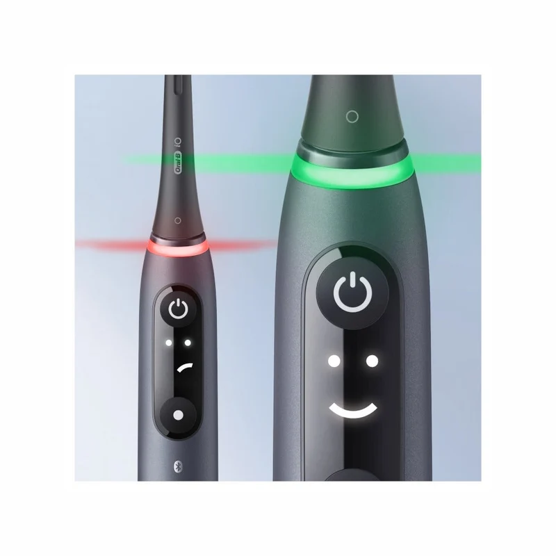 Oral-B Spazzolino Elettrico Ricaricabile iO 7S Nero, 2 Testine, 1 Custodia Da Viaggio, 1 Spazzolino