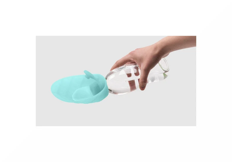 United Pets Leaf Dispenser Acqua Da Viaggio Silicone Colore Rosa Per Cani